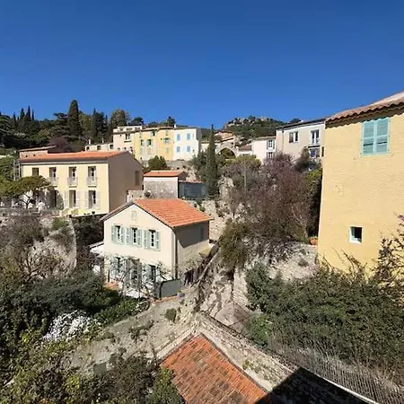 Apartamento Duplex Provencal , Vieux Hyeres, Climatisation, Wi-fi *