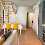 Duplex Provencal , Vieux Hyeres, Climatisation, Wi-fi شقة Hyères