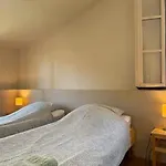 Duplex Provencal , Vieux Hyeres, Climatisation, Wi-fi شقة Hyères