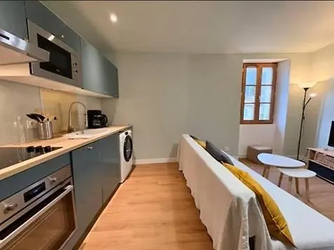 Appartement Duplex Provencal , Vieux Hyeres, Climatisation, Wi-fi *