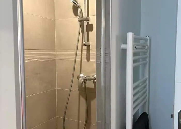 Duplex Provencal , Vieux Hyeres, Climatisation, Wi-fi Appartement Hyères