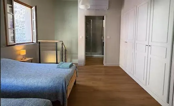 Duplex Provencal , Vieux Hyeres, Climatisation, Wi-fi Appartement Hyères