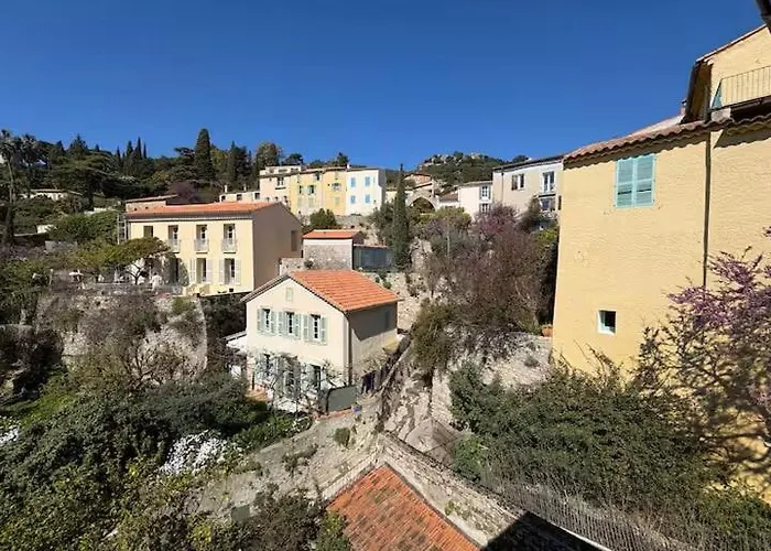 Appartement Duplex Provencal , Vieux Hyeres, Climatisation, Wi-fi *